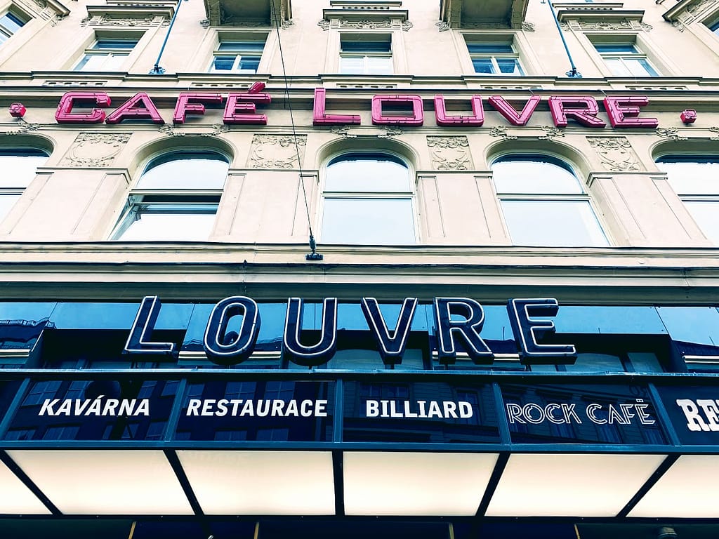 Café Louvre - www.madhawie.nl